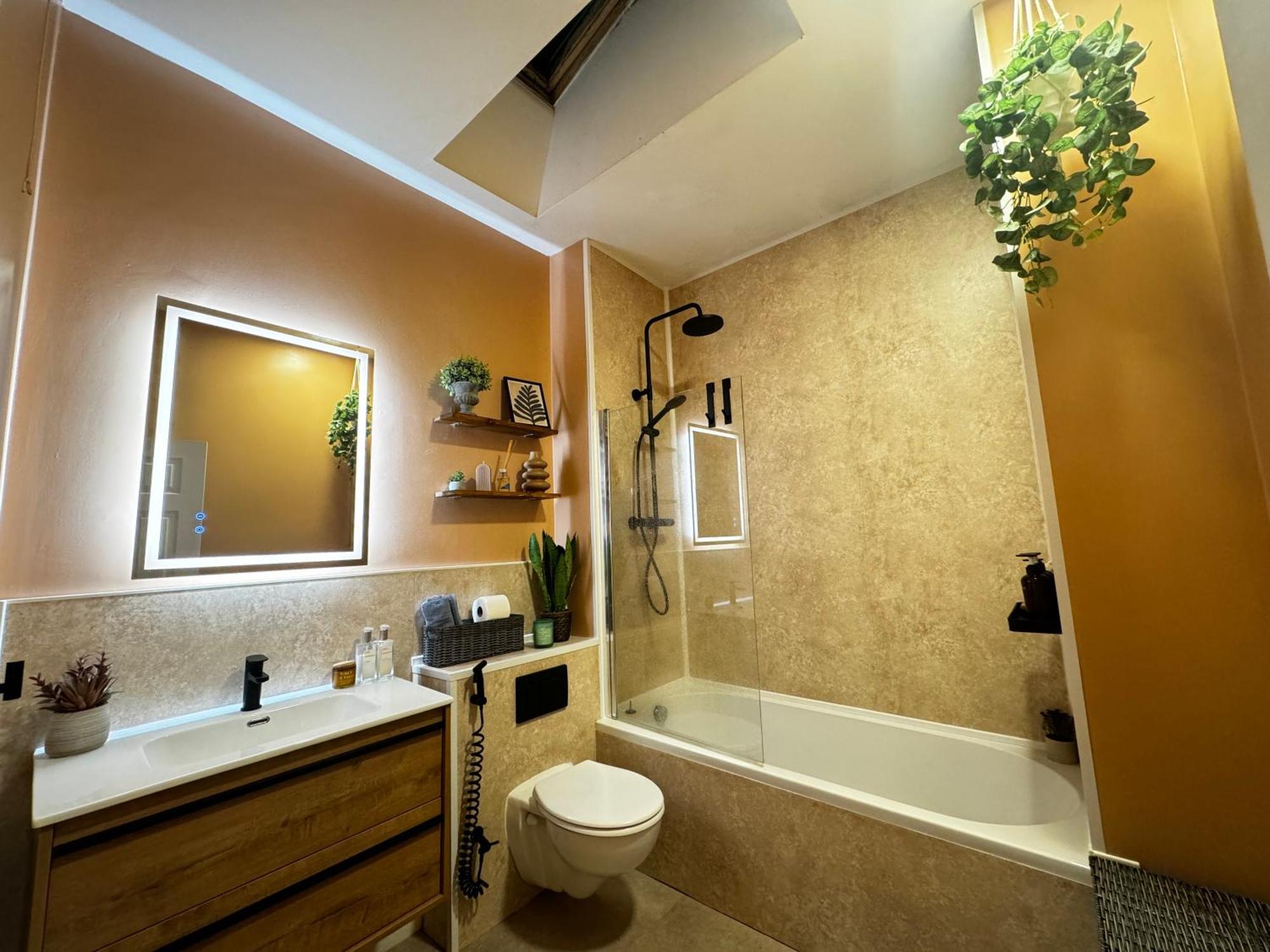 Finnstown Hall- Private Room In Shared Apartment With The Host Δουβλίνο Εξωτερικό φωτογραφία